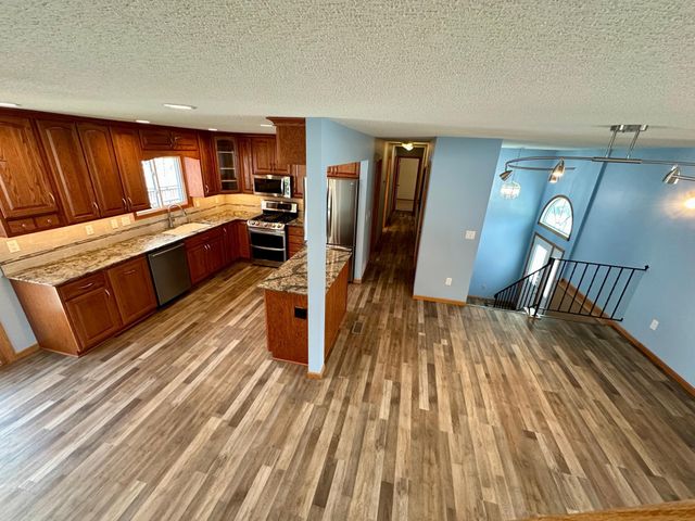 1189 11th Street SE, Forest Lake, MN 55025