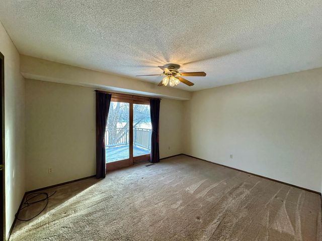 1189 11th Street SE, Forest Lake, MN 55025