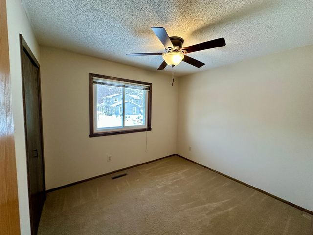 1189 11th Street SE, Forest Lake, MN 55025