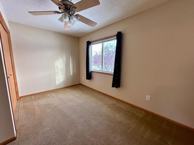 1189 11th Street SE, Forest Lake, MN 55025