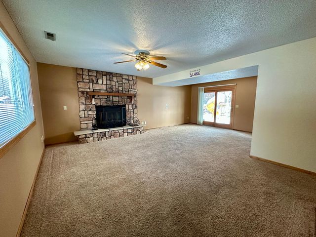 1189 11th Street SE, Forest Lake, MN 55025