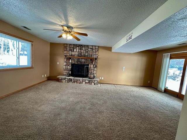 1189 11th Street SE, Forest Lake, MN 55025