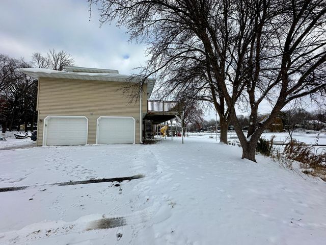 1189 11th Street SE, Forest Lake, MN 55025