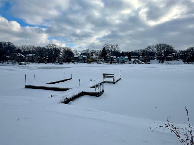 1189 11th Street SE, Forest Lake, MN 55025