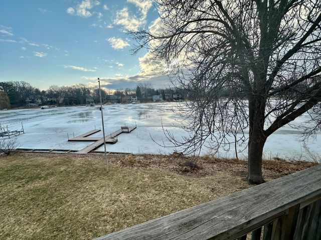 1189 11th Street SE, Forest Lake, MN 55025