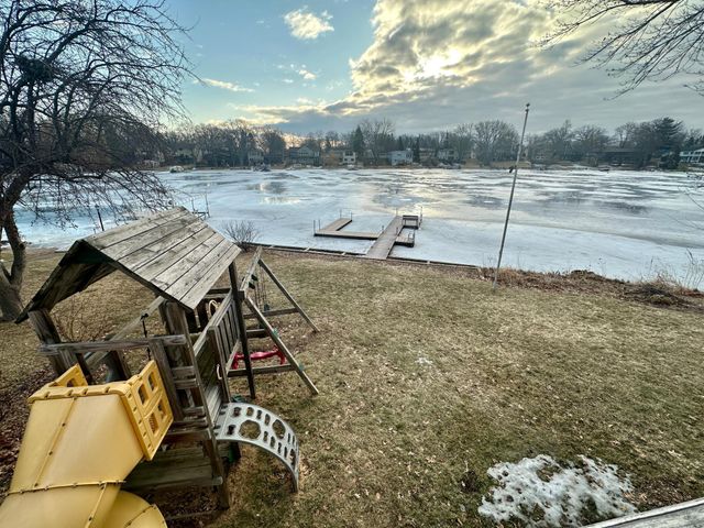 1189 11th Street SE, Forest Lake, MN 55025