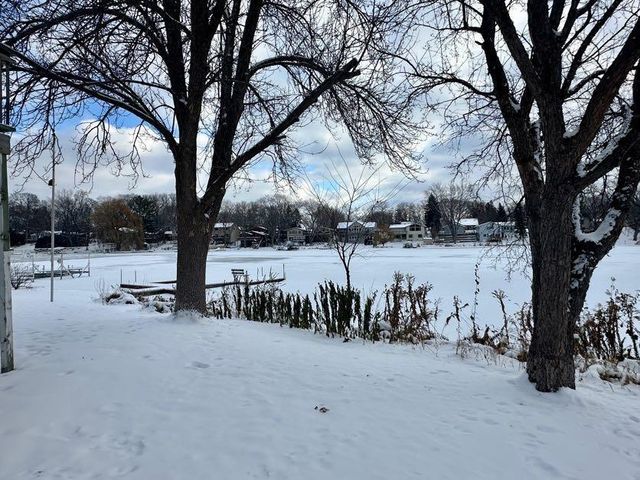 1189 11th Street SE, Forest Lake, MN 55025