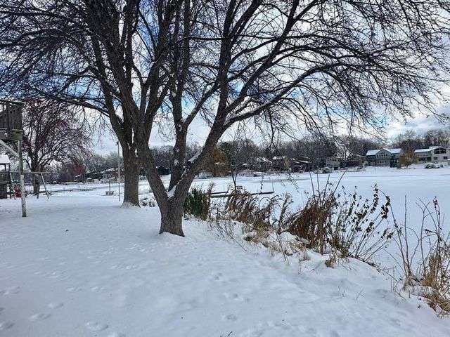 1189 11th Street SE, Forest Lake, MN 55025