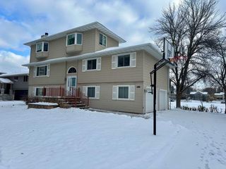 1189 11th Street SE, Forest Lake, MN 55025