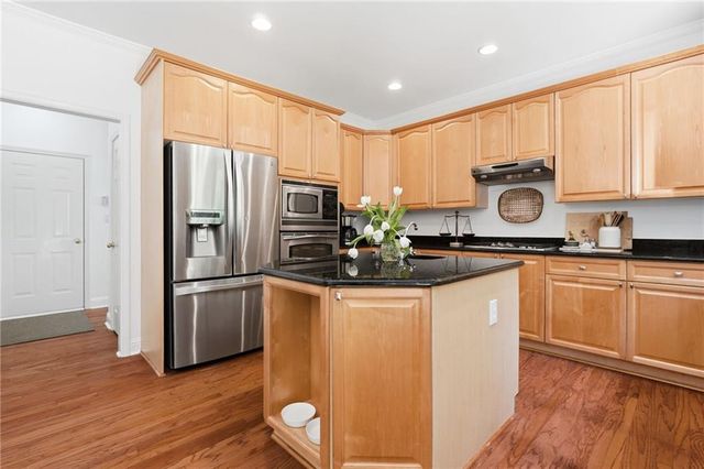 96 Highgrove Drive, Suwanee, GA 30024