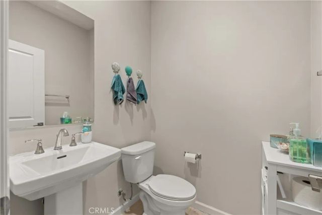 31305 Via Nubes, Temecula, CA 92592