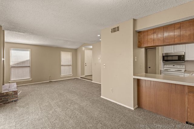 12921 E 28th Place, Tulsa, OK 74134