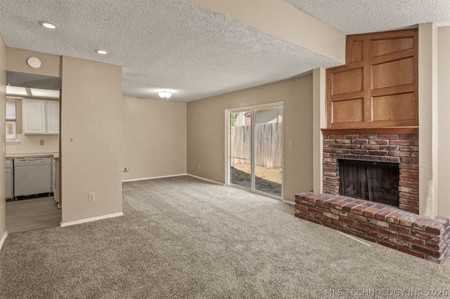 12921 E 28th Place, Tulsa, OK 74134