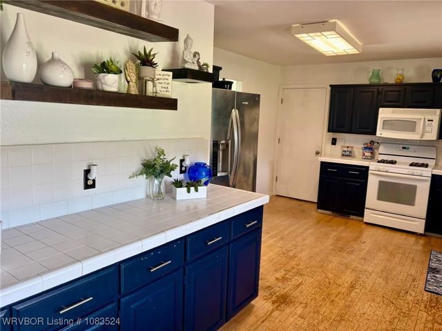 112416 4730 Road, Muldrow, OK 74948