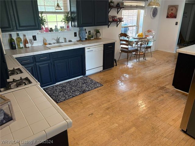 112416 4730 Road, Muldrow, OK 74948