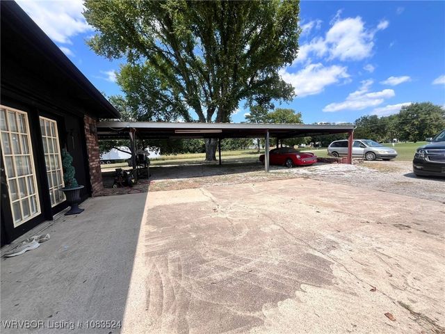 112416 4730 Road, Muldrow, OK 74948