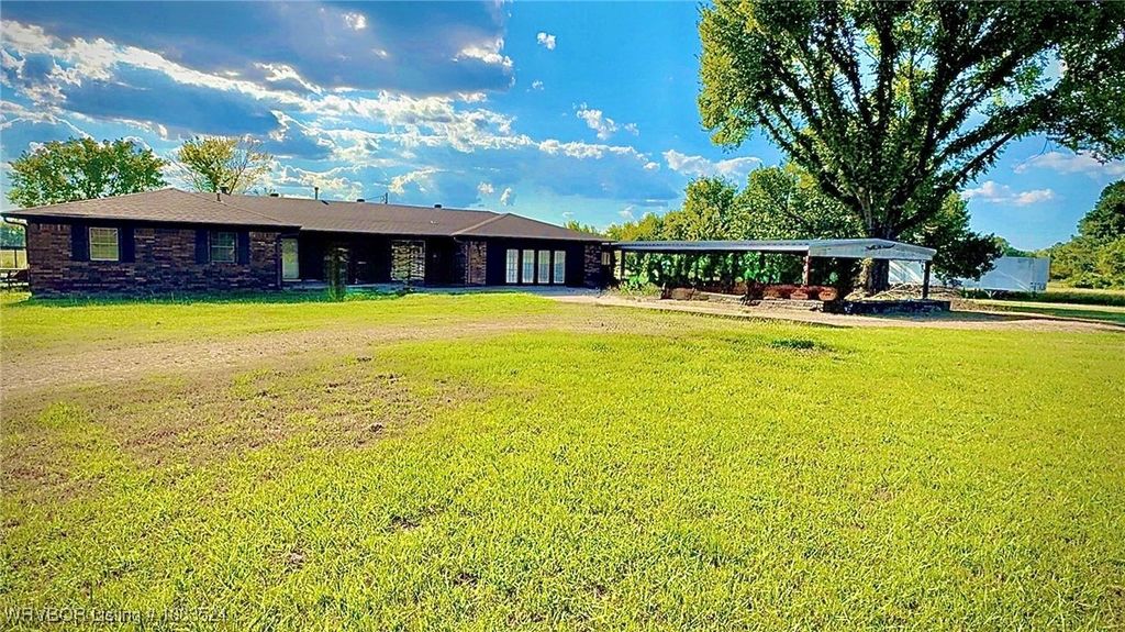 112416 4730 Road, Muldrow, OK 74948
