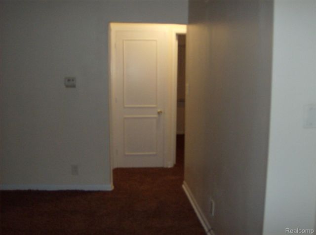 10641 TROY Street, Oak Park, MI 48237