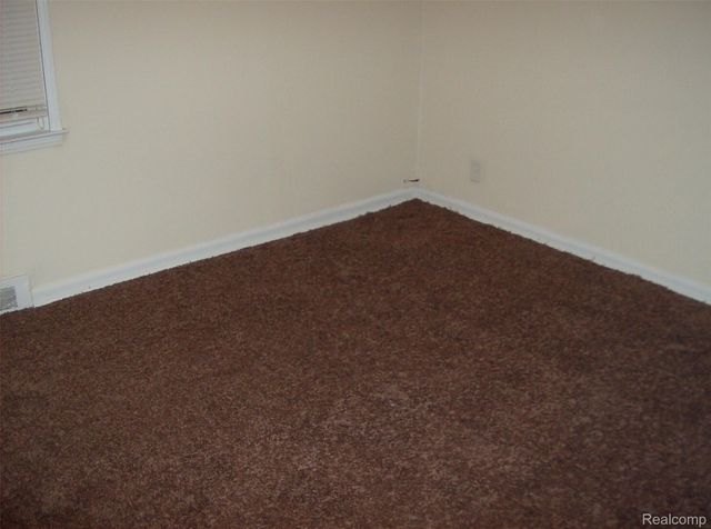 10641 TROY Street, Oak Park, MI 48237