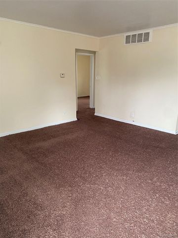 10641 TROY Street, Oak Park, MI 48237