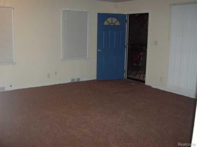 10641 TROY Street, Oak Park, MI 48237