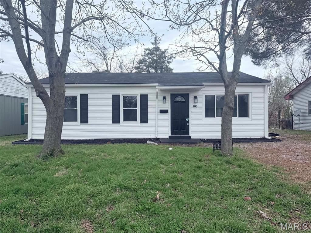 705 Saint Martin Drive, Cahokia, IL 62206