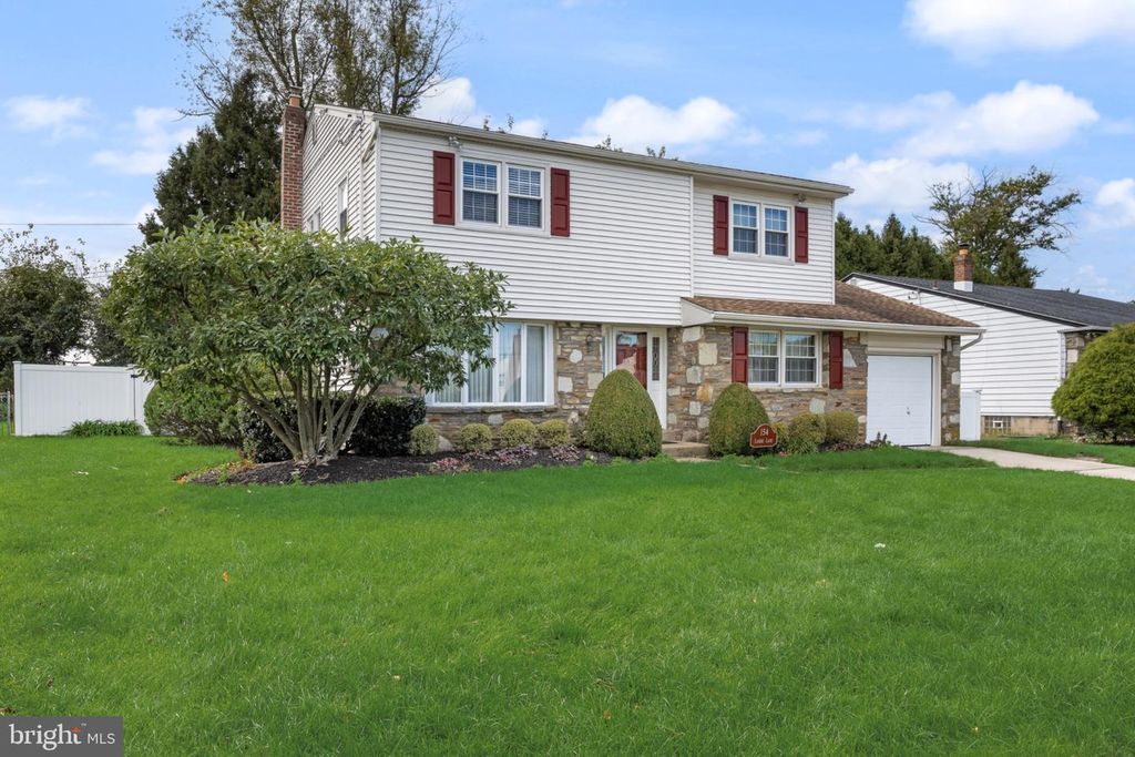 154 LAURIE LN, Philadelphia, PA 19115 — photo 2