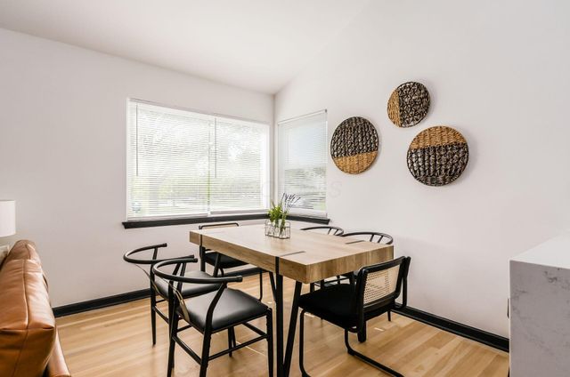 103 E Jeffrey Place, Columbus, OH 43214