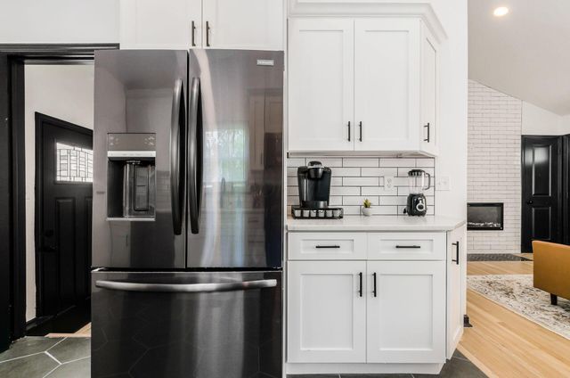 103 E Jeffrey Place, Columbus, OH 43214