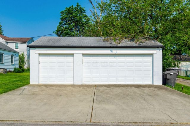 103 E Jeffrey Place, Columbus, OH 43214