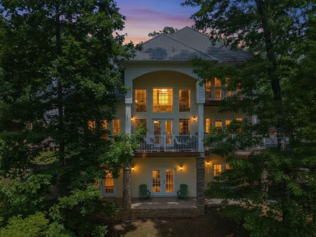 30 Berrong Drive, Hayesville, NC 28904