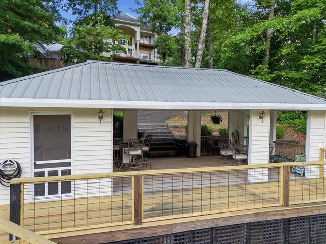 30 Berrong Drive, Hayesville, NC 28904