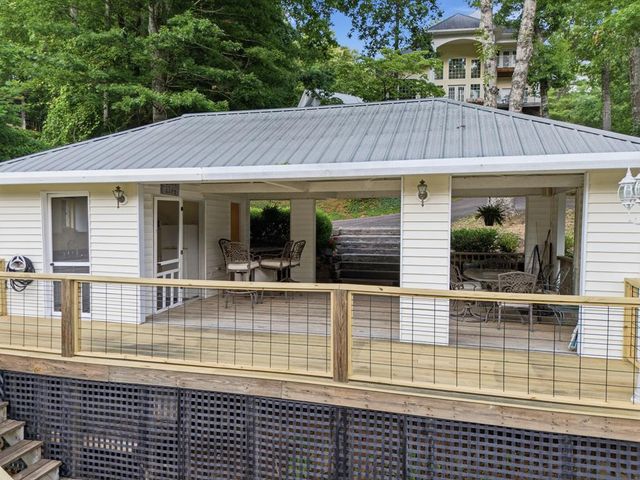 30 Berrong Drive, Hayesville, NC 28904