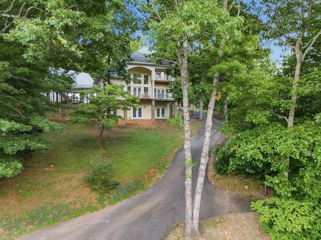 30 Berrong Drive, Hayesville, NC 28904