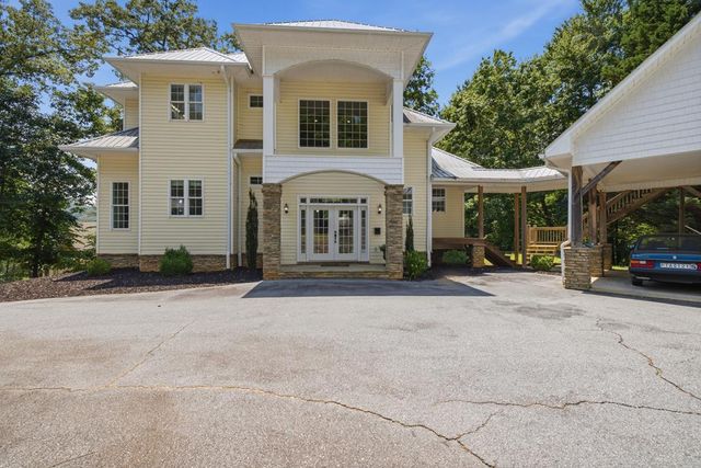 30 Berrong Drive, Hayesville, NC 28904