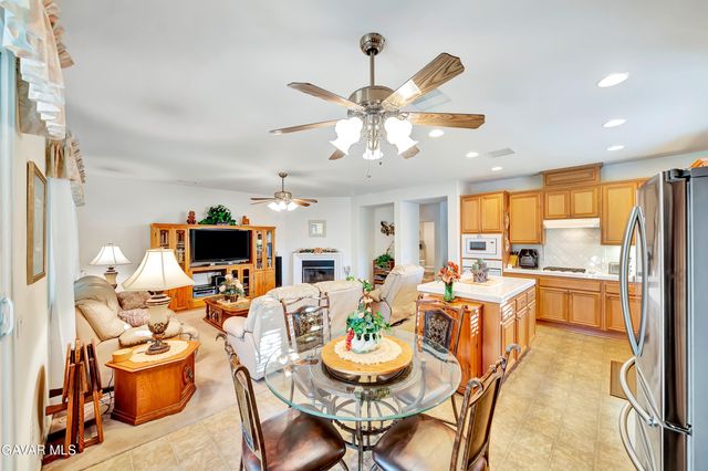 6147 W J-15, Lancaster, CA 93536