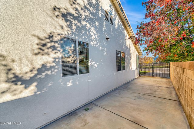 6147 W J-15, Lancaster, CA 93536