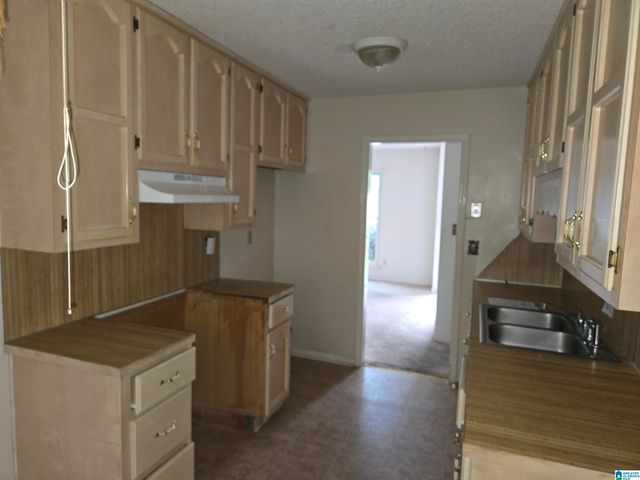 532 LAMPLIGHTER LANE, Birmingham, AL 35214
