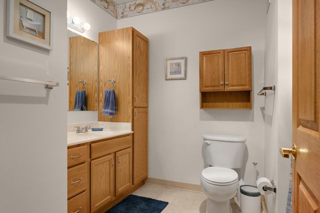 5650 Boone Avenue N 116, New Hope, MN 55428
