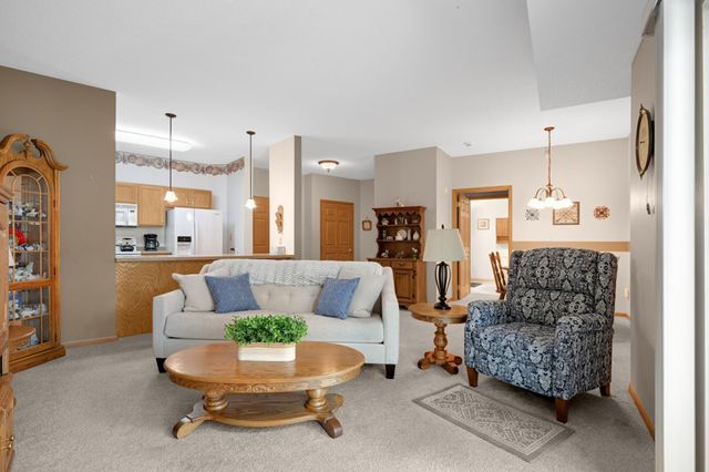 5650 Boone Avenue N 116, New Hope, MN 55428