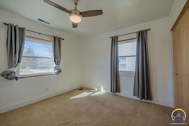 3388 SW Mayo AVE, Topeka, KS 66611