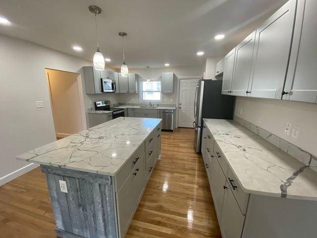 137 Main Street, Waltham, MA 02453
