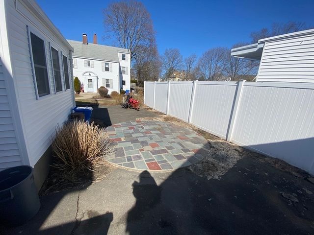 137 Main Street, Waltham, MA 02453