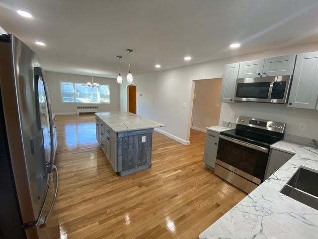 137 Main Street, Waltham, MA 02453