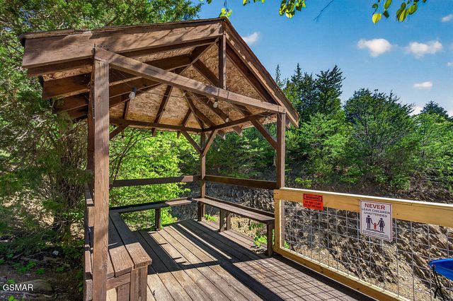 2350 Kerr Road, Sevierville, TN 37876