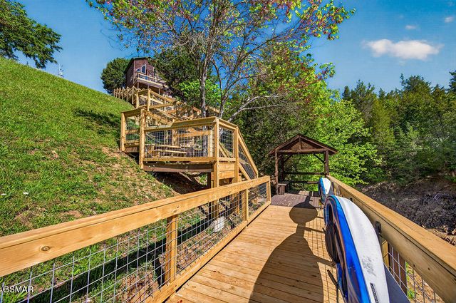 2350 Kerr Road, Sevierville, TN 37876