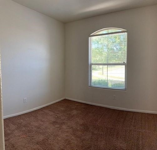945 Loftin Street, Crowley, TX 76036