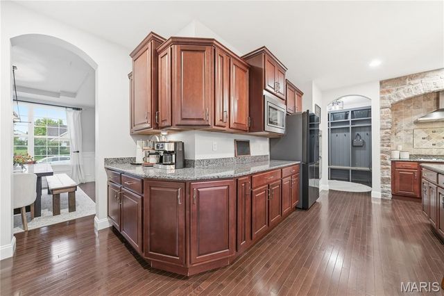 107 Cypress Meadows Drive, Wentzville, MO 63385