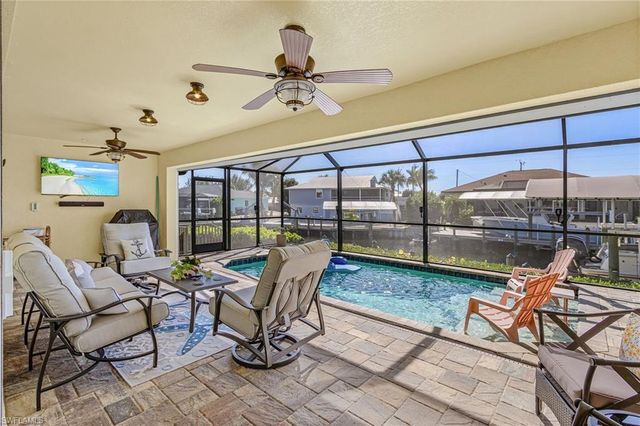 3627 Schooner LN, St. James City, FL 33956