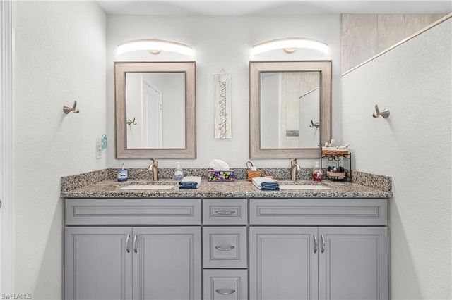 3627 Schooner LN, St. James City, FL 33956